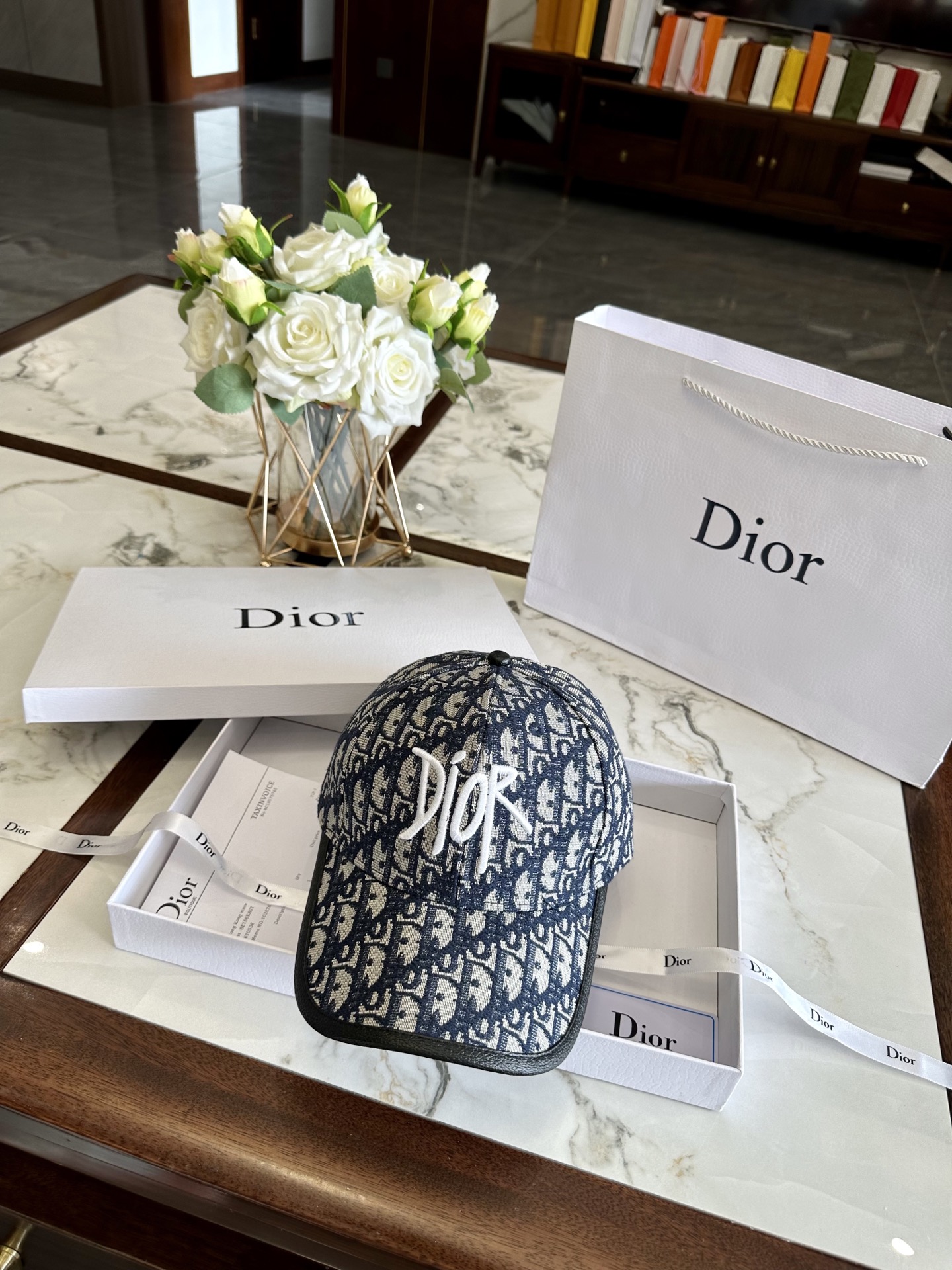 dior hat model 09